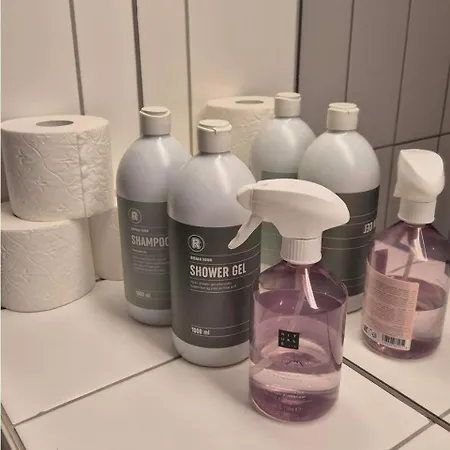In Shared Apartment-close To Transport Rum i privatbostad Ballerup